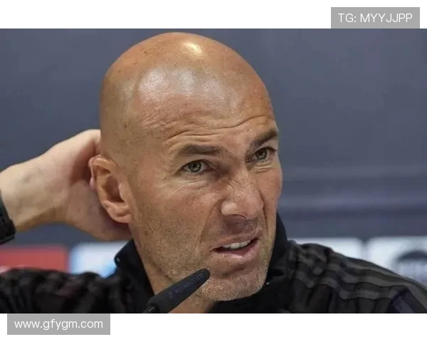 卡马文加：年轻天才如何在足球世界中崭露头角与挑战自我